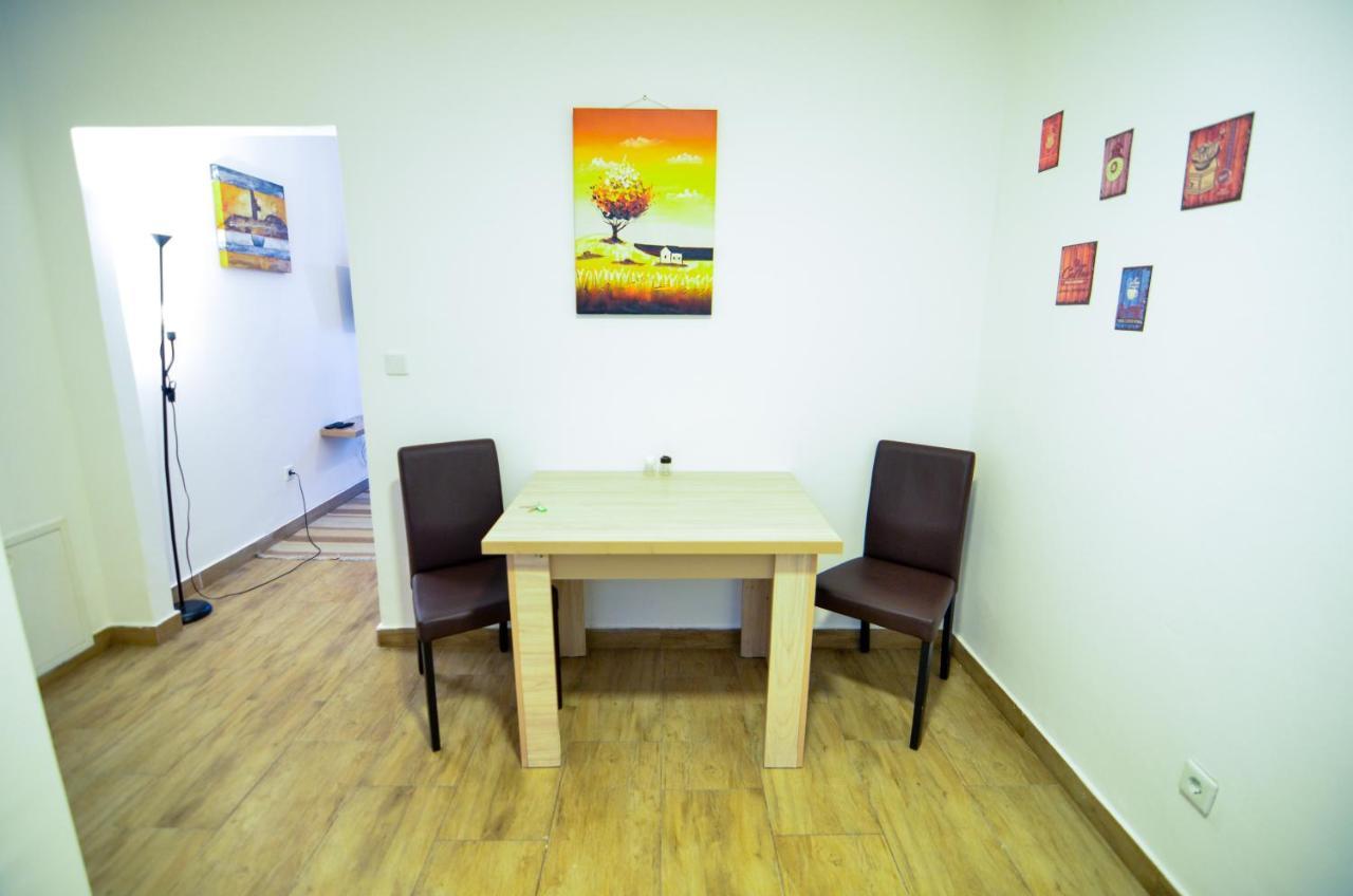 Cherry Hill Central Apartments Sarajevo Bagian luar foto